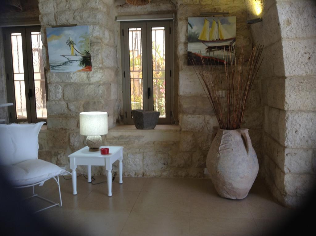 Le Blanc Bleu Byblos Quarto foto